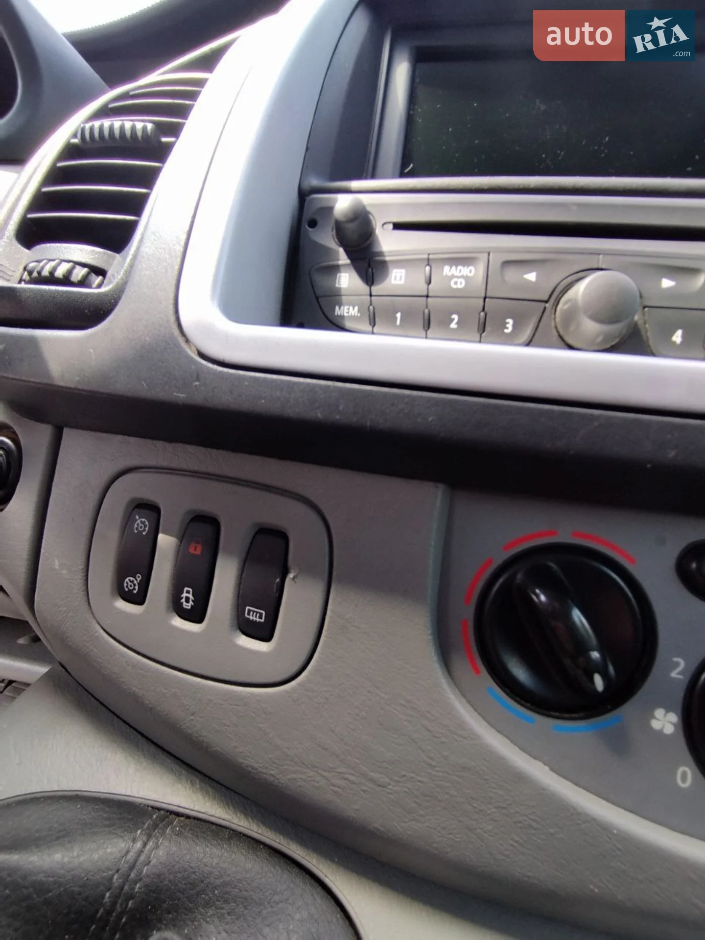 2010 Renault Trafic - мініатюра 11