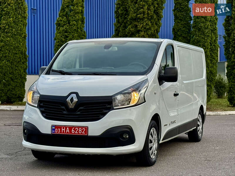 Грузовой фургон Renault Trafic 2016 в Полтаве