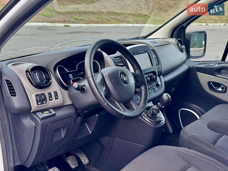 Грузовой фургон Renault Trafic 2016 в Полтаве