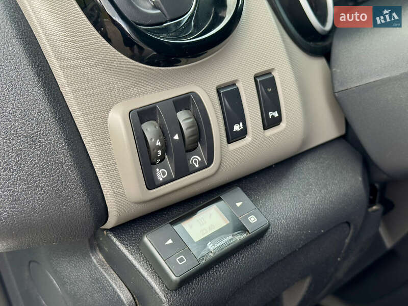 Грузовой фургон Renault Trafic 2016 в Полтаве