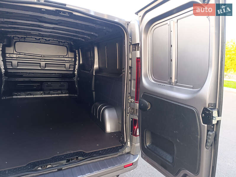 Вантажний фургон Renault Trafic 2021 в Дубні