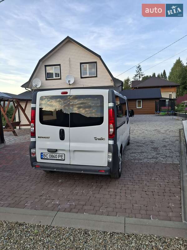 Минивэн Renault Trafic 2012 в Славском фото 8 Минивэн Renault Trafic 2012 в Славском