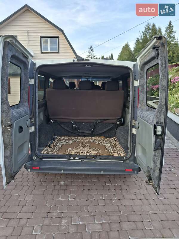 Минивэн Renault Trafic 2012 в Славском фото 14 Минивэн Renault Trafic 2012 в Славском