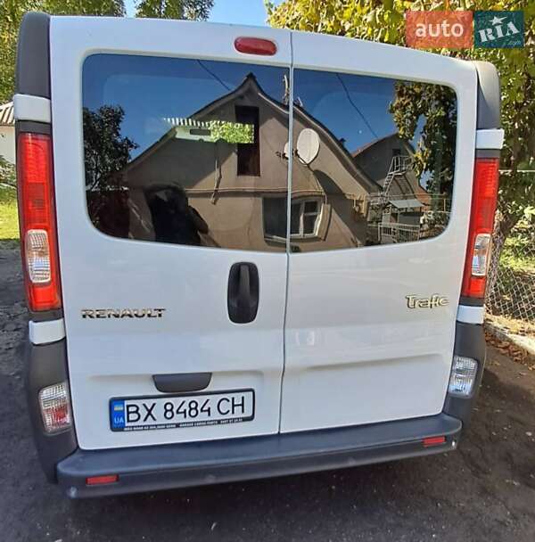 Мінівен Renault Trafic 2013 в Кам'янець-Подільському