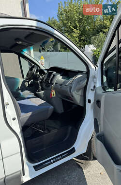 Вантажний фургон Renault Trafic 2012 в 