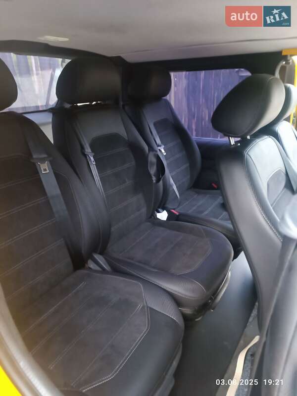 Минивэн Renault Trafic 2017 в Дубно