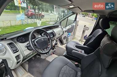 Мінівен Renault Trafic 2006 в Ужгороді