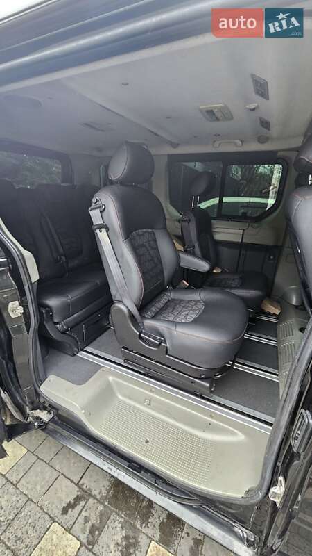 Минивэн Renault Trafic 2006 в Ужгороде