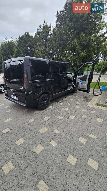 Минивэн Renault Trafic 2006 в Ужгороде