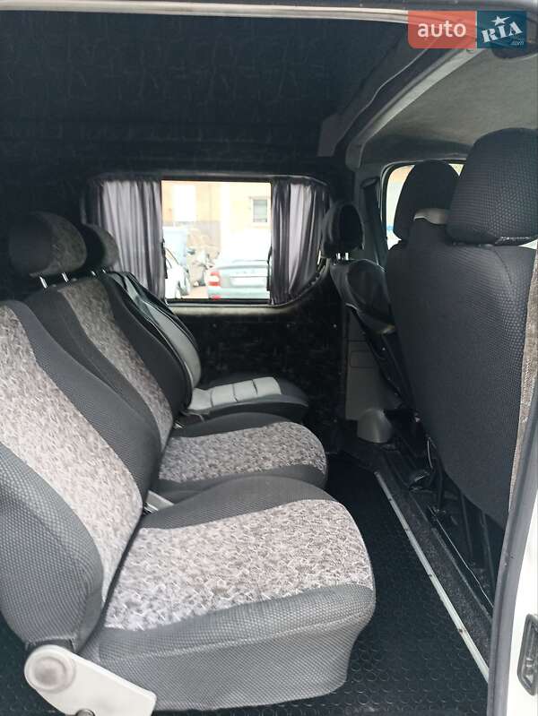 Минивэн Renault Trafic 2005 в Киеве