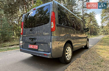 Минивэн Renault Trafic 2014 в 