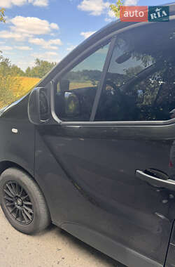 Минивэн Renault Trafic 2020 в 