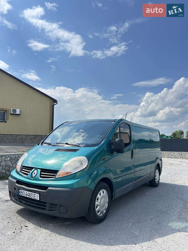 Грузовой фургон Renault Trafic 2006 в Тернополе
