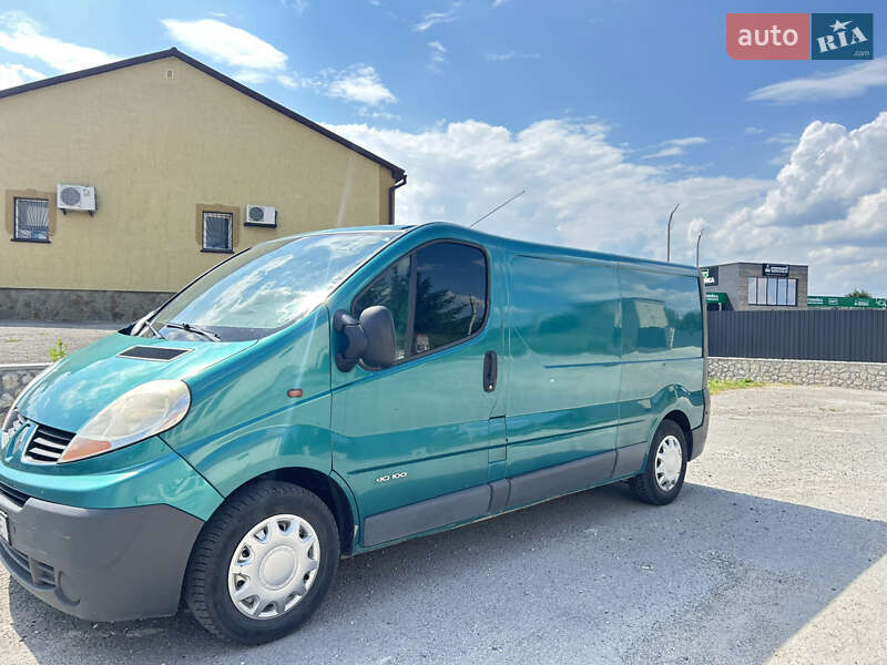 Грузовой фургон Renault Trafic 2006 в Тернополе