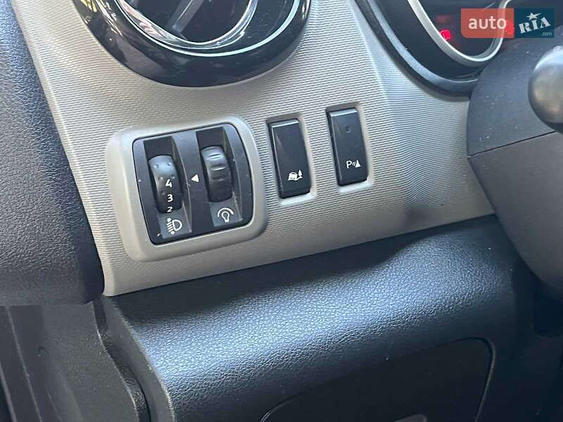 Грузовой фургон Renault Trafic 2018 в Киеве фото 28 Грузовой фургон Renault Trafic 2018 в Киеве