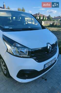 Мінівен Renault Trafic 2015 в Володимирі