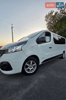 Мінівен Renault Trafic 2015 в Козятині