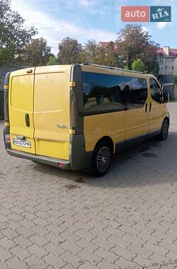 Минивэн Renault Trafic 2002 в 