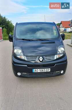 Микроавтобус Renault Trafic 2010 в Чопе