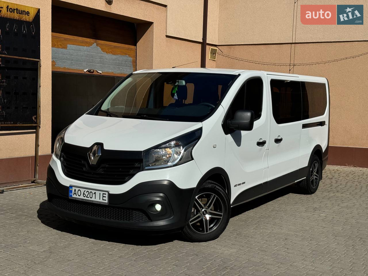 2016 Renault Trafic - мініатюра 12