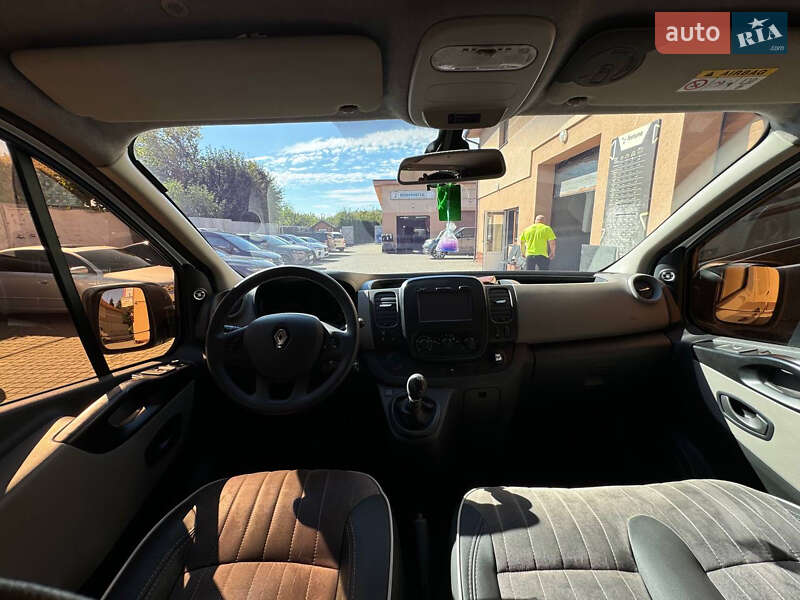 Минивэн Renault Trafic 2017 в Ужгороде