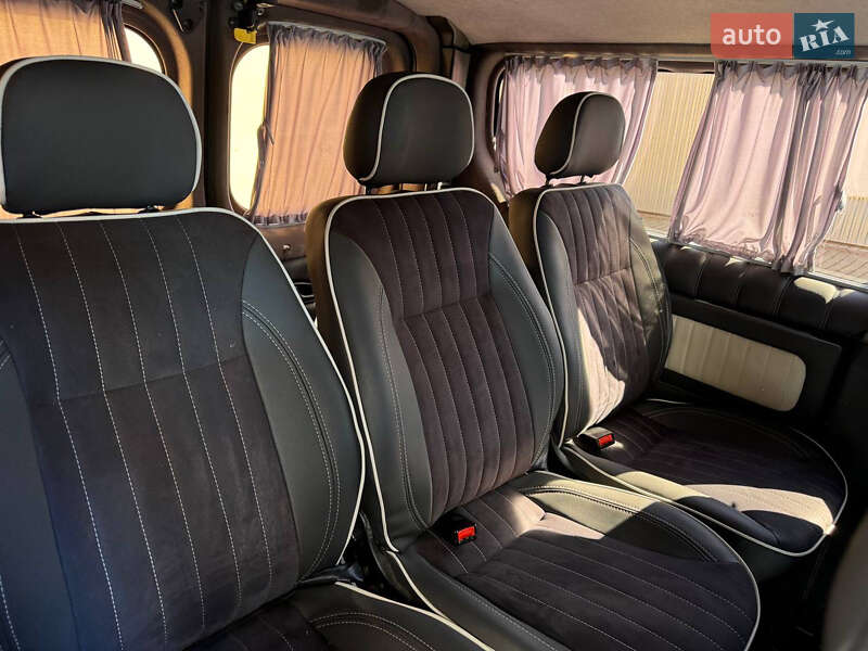 Минивэн Renault Trafic 2017 в Ужгороде
