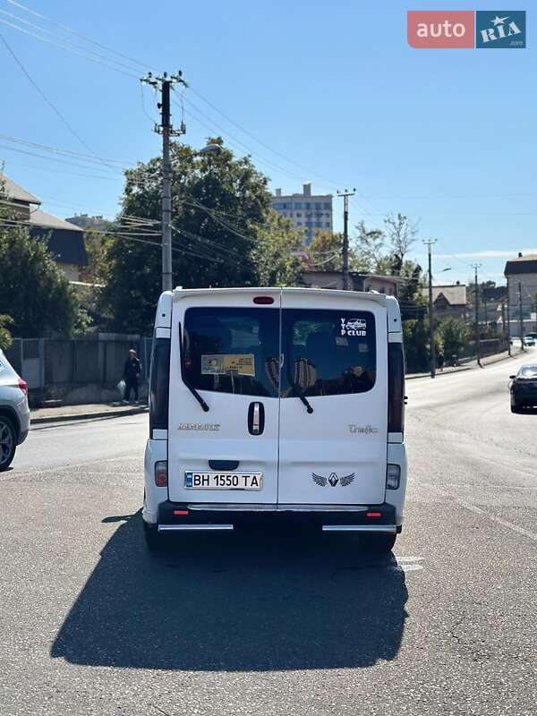 Мінівен Renault Trafic 2004 в Одесі