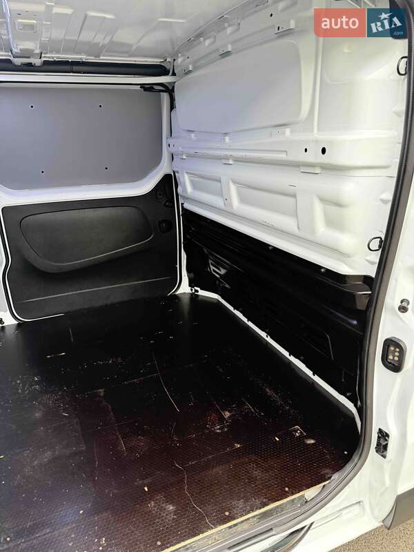 Вантажний фургон Renault Trafic 2020 в Луцьку