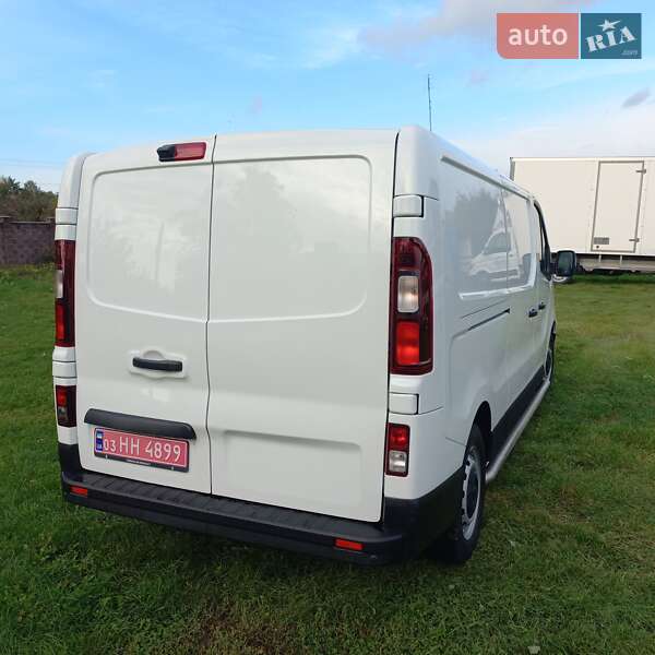 Вантажний фургон Renault Trafic 2022 в Дубні