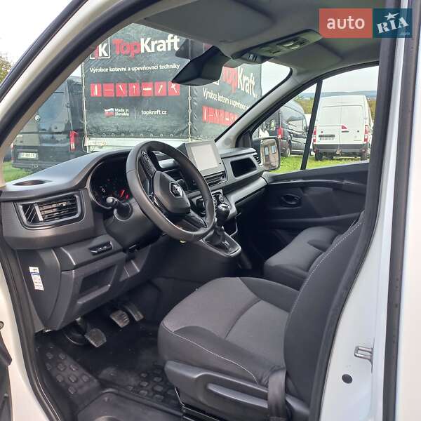 Вантажний фургон Renault Trafic 2022 в Дубні