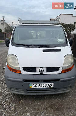 Минивэн Renault Trafic 2003 в Бедевле