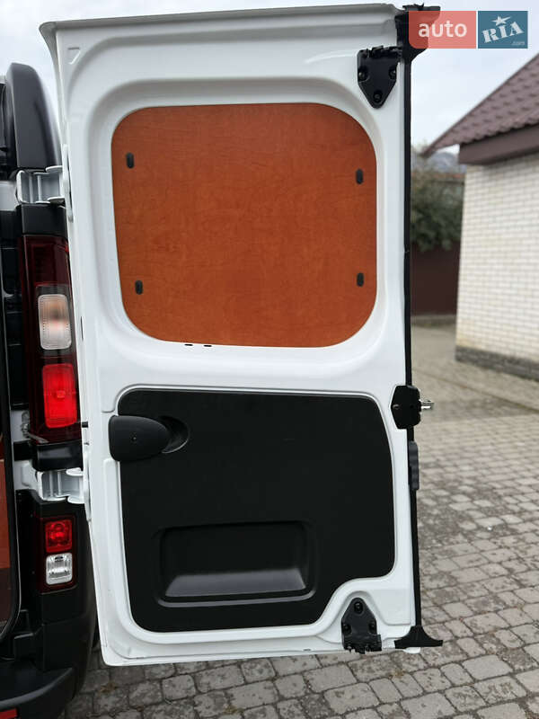 Грузопассажирский фургон Renault Trafic 2023 в Киеве фото 68 Грузопассажирский фургон Renault Trafic 2023 в Киеве