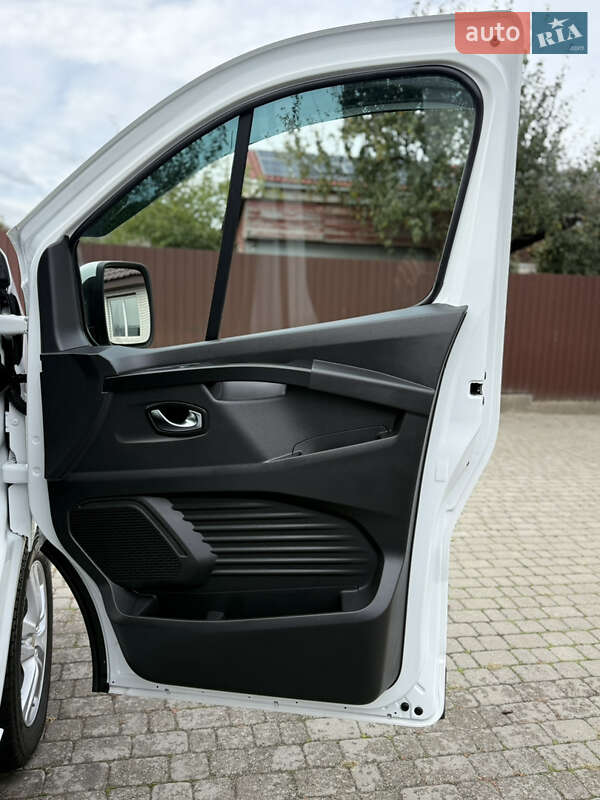 Грузопассажирский фургон Renault Trafic 2023 в Киеве фото 70 Грузопассажирский фургон Renault Trafic 2023 в Киеве