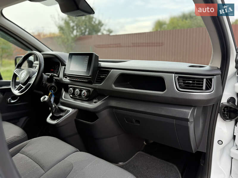 Грузопассажирский фургон Renault Trafic 2023 в Киеве фото 80 Грузопассажирский фургон Renault Trafic 2023 в Киеве