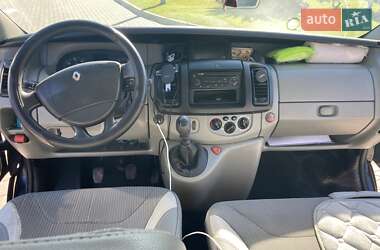 Минивэн Renault Trafic 2009 в 