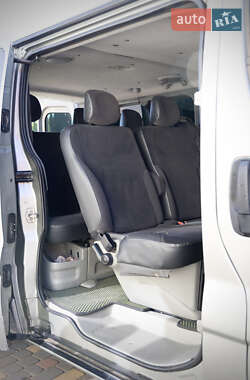 Минивэн Renault Trafic 2012 в 