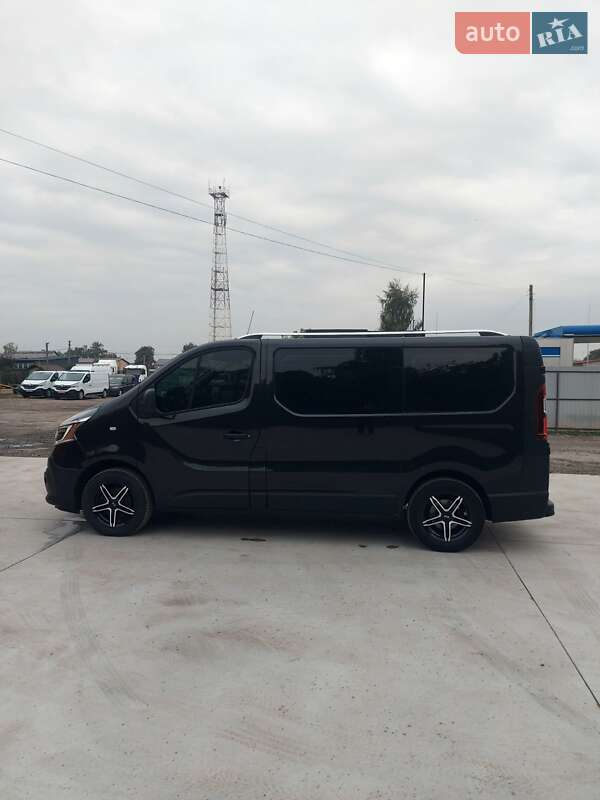 Мінівен Renault Trafic 2020 в Млиніві