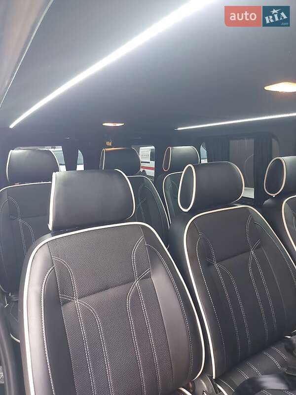 Мінівен Renault Trafic 2020 в Млиніві