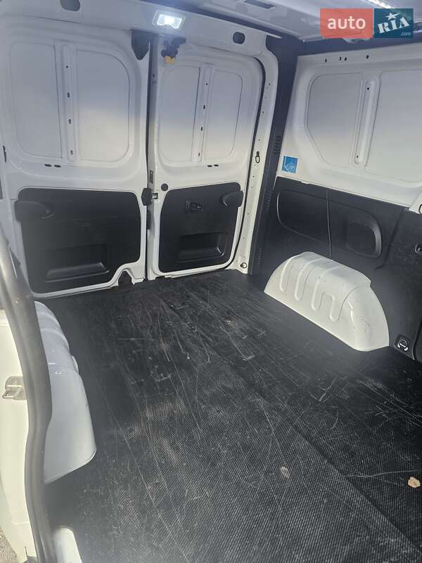 Грузопассажирский фургон Renault Trafic 2019 в Днепре