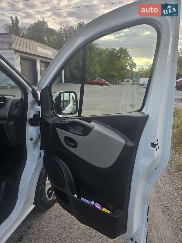 Грузопассажирский фургон Renault Trafic 2019 в Днепре