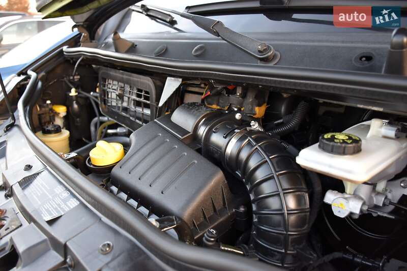 Мінівен Renault Trafic 2013 в Дрогобичі