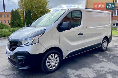 Грузопассажирский фургон Renault Trafic 2017 в Умани