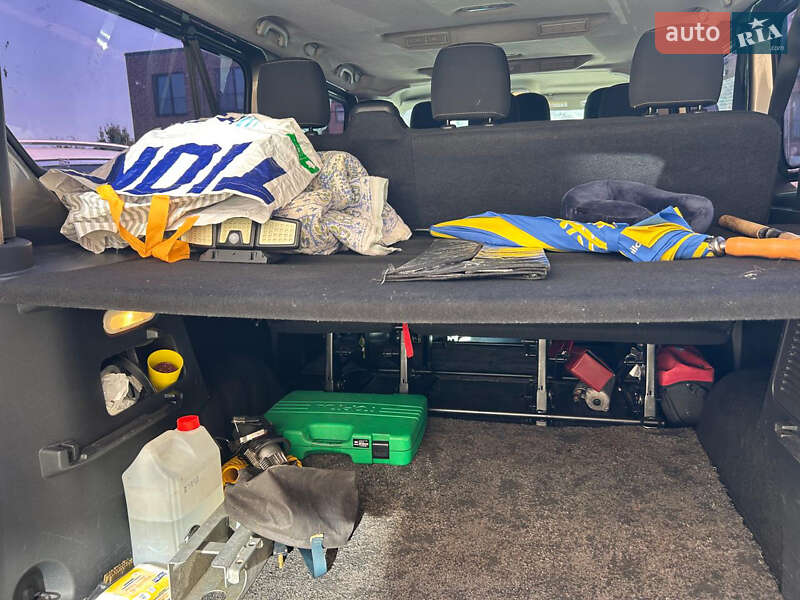 Мінівен Renault Trafic 2017 в Дніпрі