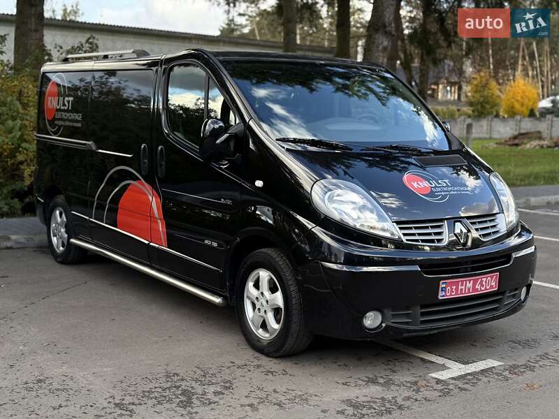 Грузовой фургон Renault Trafic 2012 в Дубно