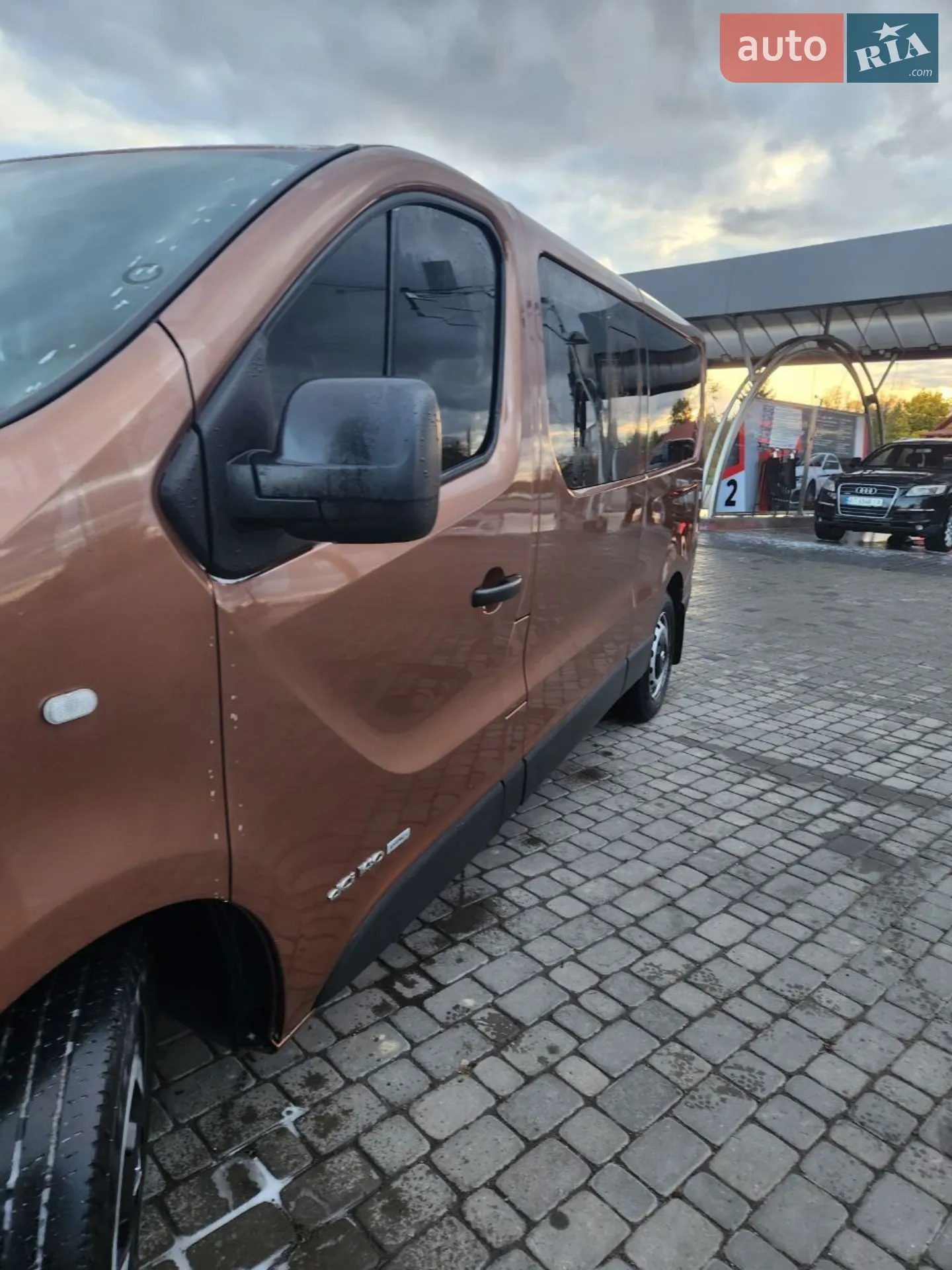2015 Renault Trafic - мініатюра 3