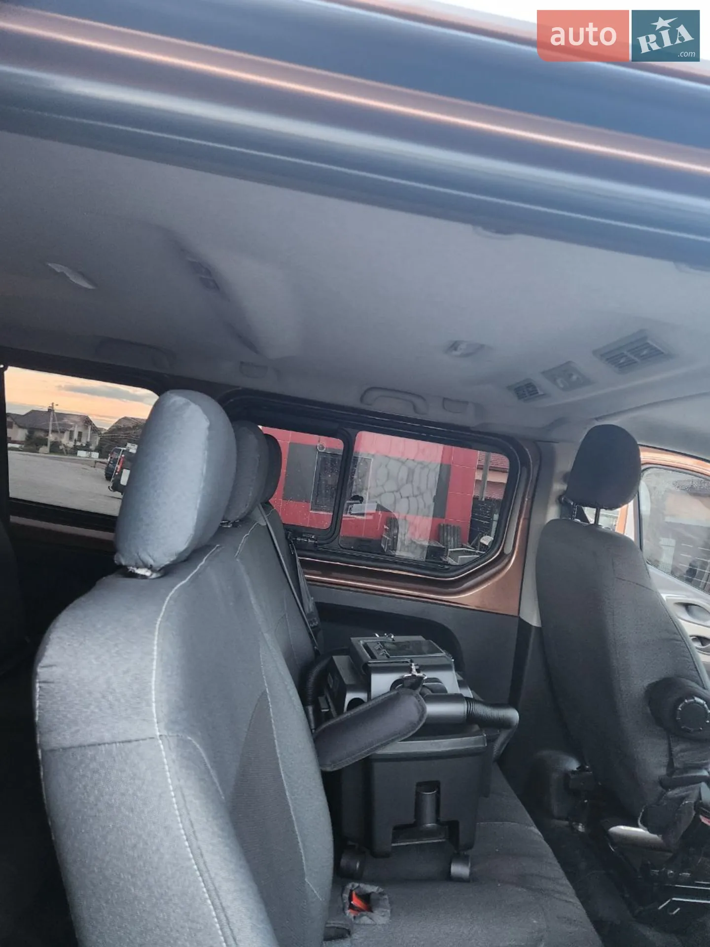 2015 Renault Trafic - мініатюра 4