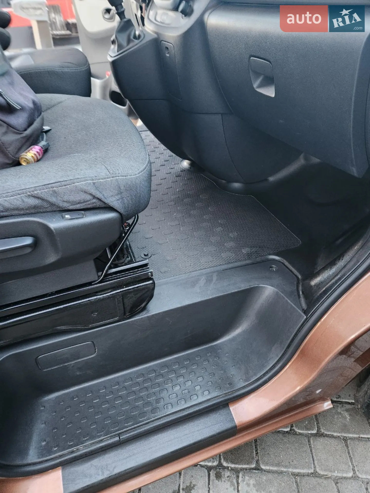 2015 Renault Trafic - мініатюра 15