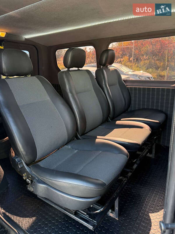 Минивэн Renault Trafic 2016 в Киеве фото 14 Минивэн Renault Trafic 2016 в Киеве