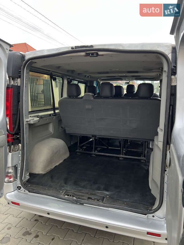 Мінівен Renault Trafic 2012 в Ужгороді