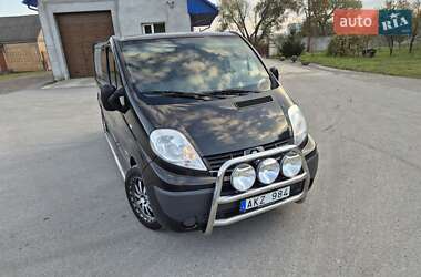Грузовой фургон Renault Trafic 2013 в 